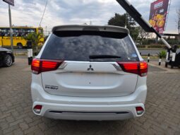 2018 Mitsubishi Outlander full