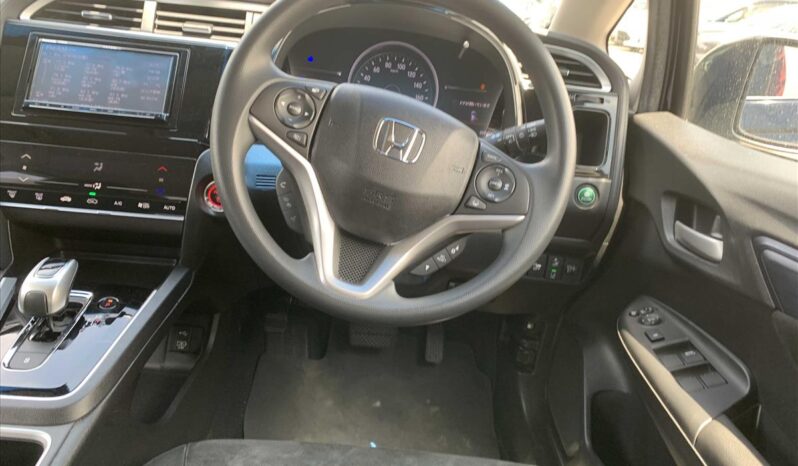 
2018 Honda Fit Shuttle full									