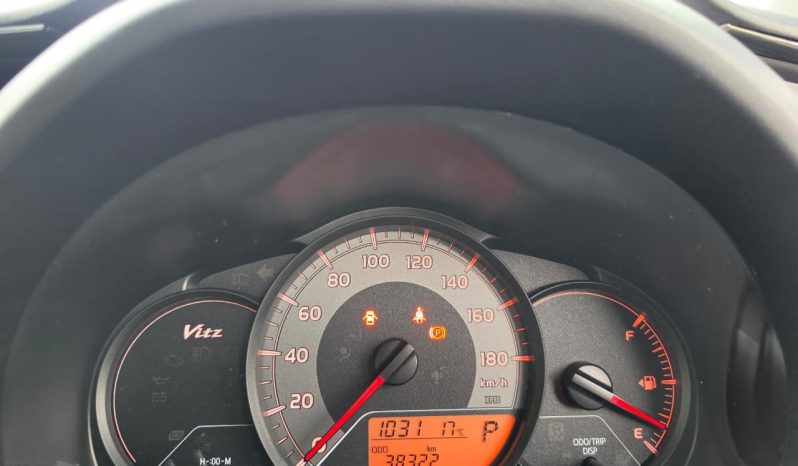 
2019 TOYOTA VITZ full									