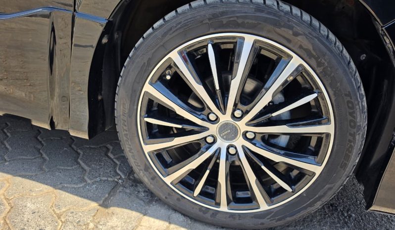 
2019 TOYOTA NOAH full									