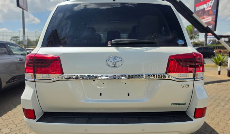 
2019 TOYOTA LAND CRUISER 200 V8 full									